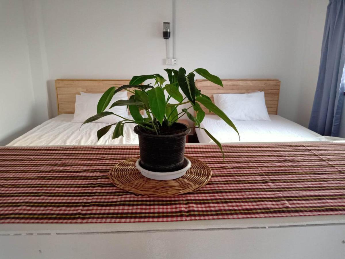 Bed and Breakfast Kol House Пномпень Экстерьер фото