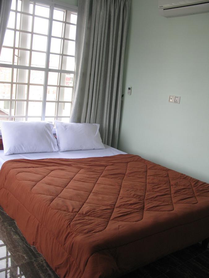 Bed and Breakfast Kol House Пномпень Экстерьер фото